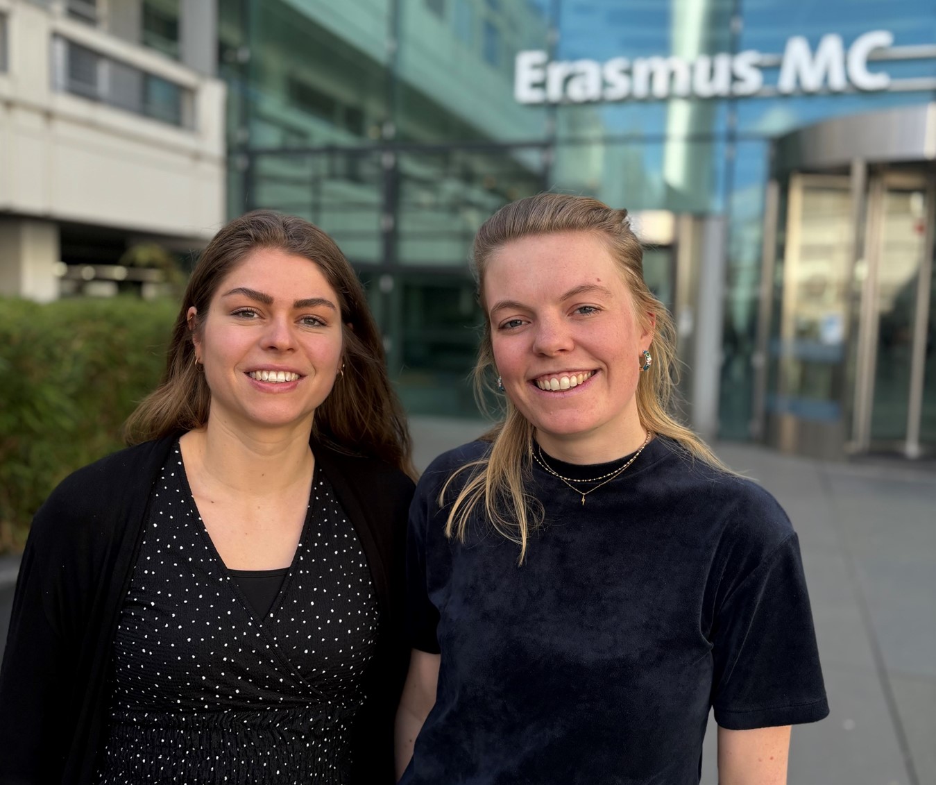 Emy en Antonia zijn de nieuwe Faces of Science