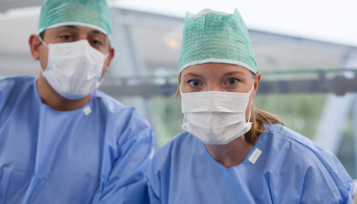 chirurgen doen operatie onderzoek hartfalen